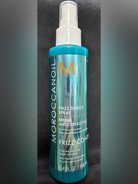 Moroccanoil Frizz Shield Spray